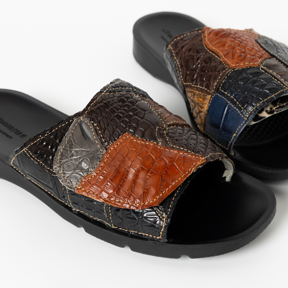 【新作】レザーリメイクサンダル「Uluwatu」 Size【M】(26.0cm-26.5cm)