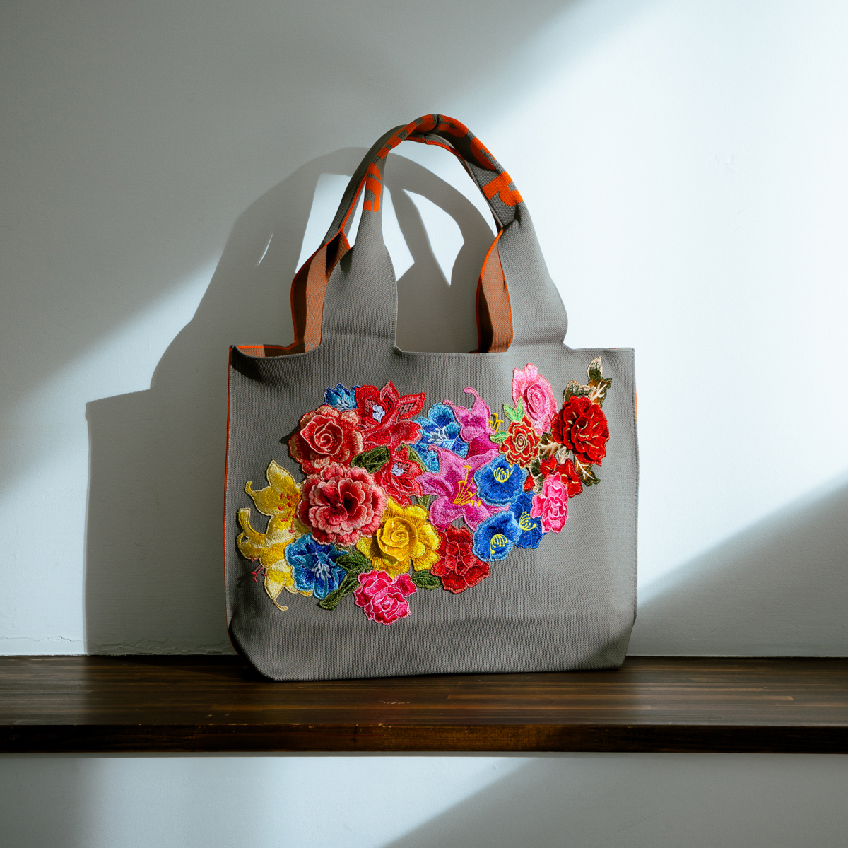 【オーダーメイド】刺繍アップリケバッグ「Peace and quiet」